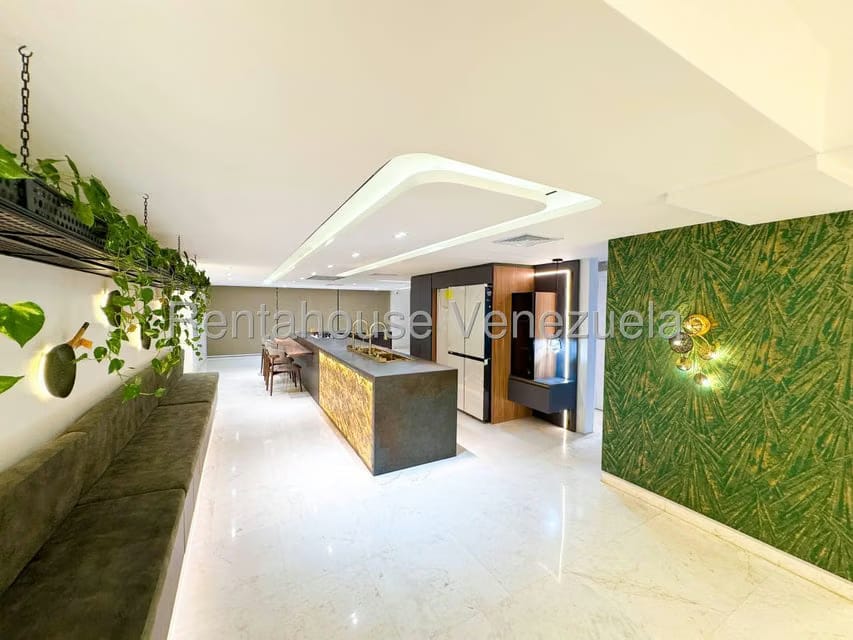 Casa (Multipes Niveles) en Venta en Cumbres de Curumo, Distrito Metropolitano - 19