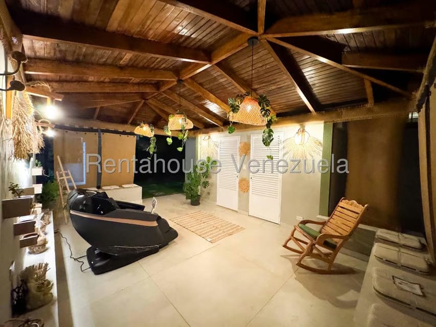 Casa (Multipes Niveles) en Venta en Cumbres de Curumo, Distrito Metropolitano - 51