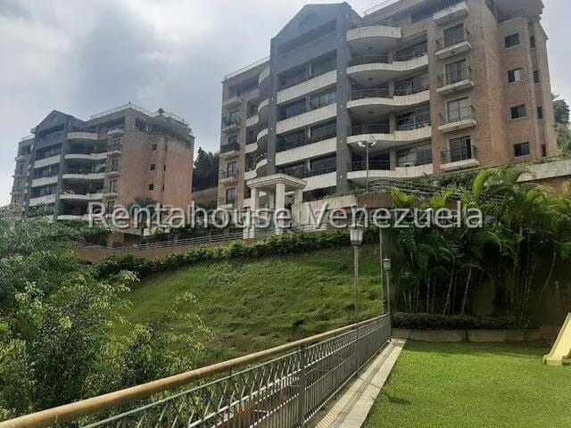 Apartamento (1 Nivel) en Venta en Los Naranjos del Cafetal, Distrito Metropolitano - 2