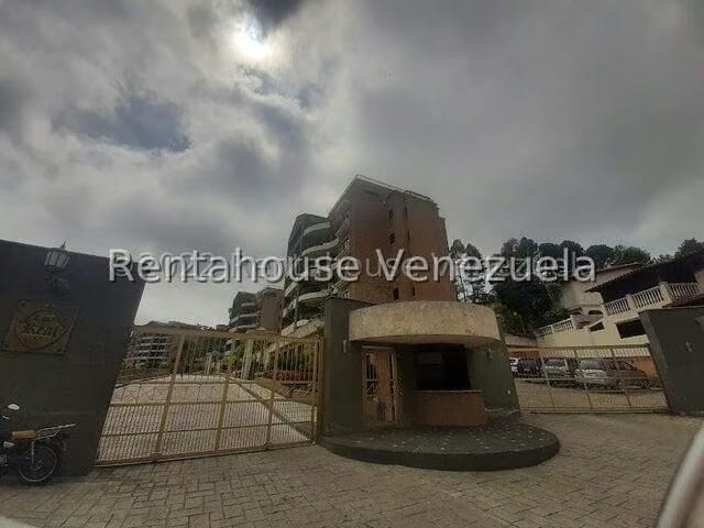 Apartamento (1 Nivel) en Venta en Los Naranjos del Cafetal, Distrito Metropolitano - 3