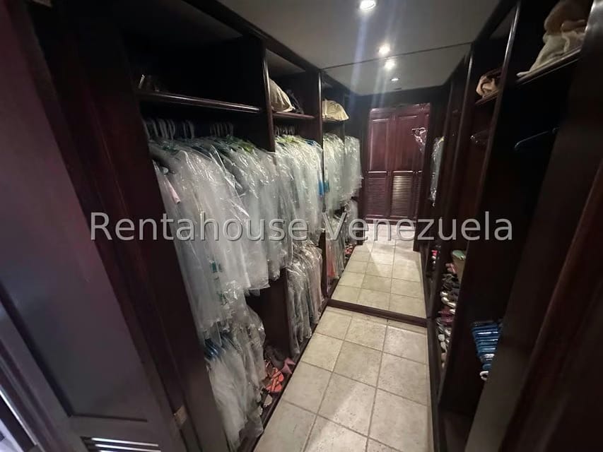 Apartamento (1 Nivel) en Venta en Los Naranjos del Cafetal, Distrito Metropolitano - 35