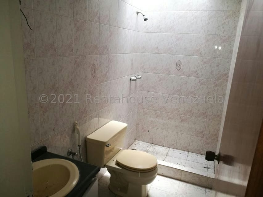 Casa (Multipes Niveles) en Venta en El Marques, Distrito Metropolitano - 55