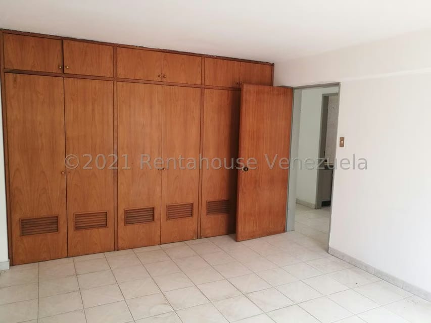 Casa (Multipes Niveles) en Venta en El Marques, Distrito Metropolitano - 57