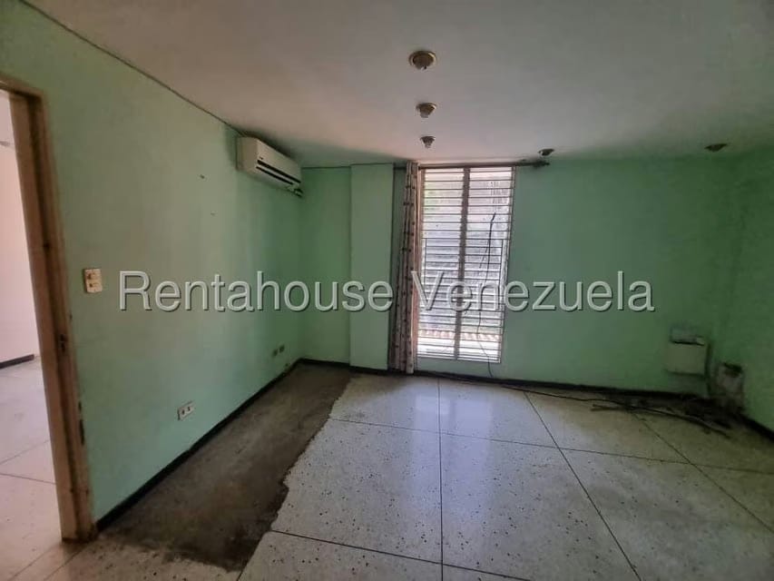 Casa (Multipes Niveles) en Venta en El Marques, Distrito Metropolitano - 8