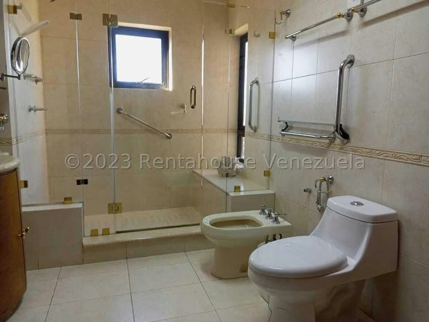 Apartamento (1 Nivel) en Alquiler en Valle Frio, Zulia - 36