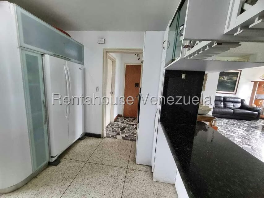 Apartamento (1 Nivel) en Venta en Colinas de Santa Monica, Distrito Metropolitano - 13
