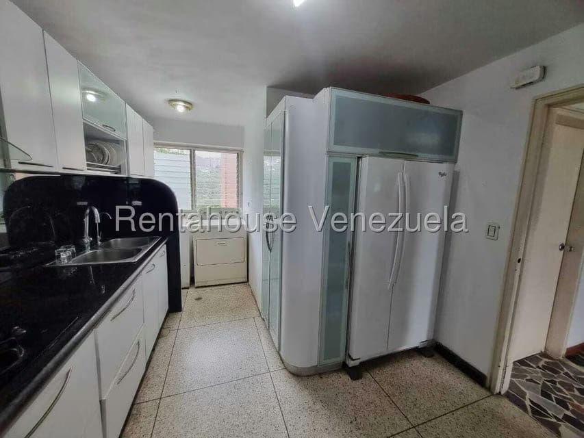Apartamento (1 Nivel) en Venta en Colinas de Santa Monica, Distrito Metropolitano - 17