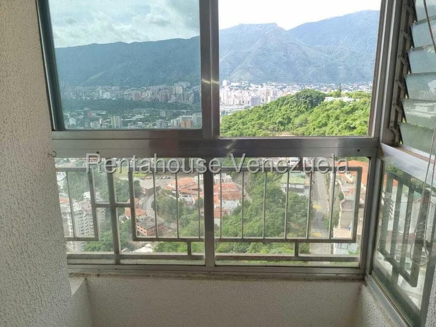 Apartamento (1 Nivel) en Venta en Colinas de Santa Monica, Distrito Metropolitano - 26
