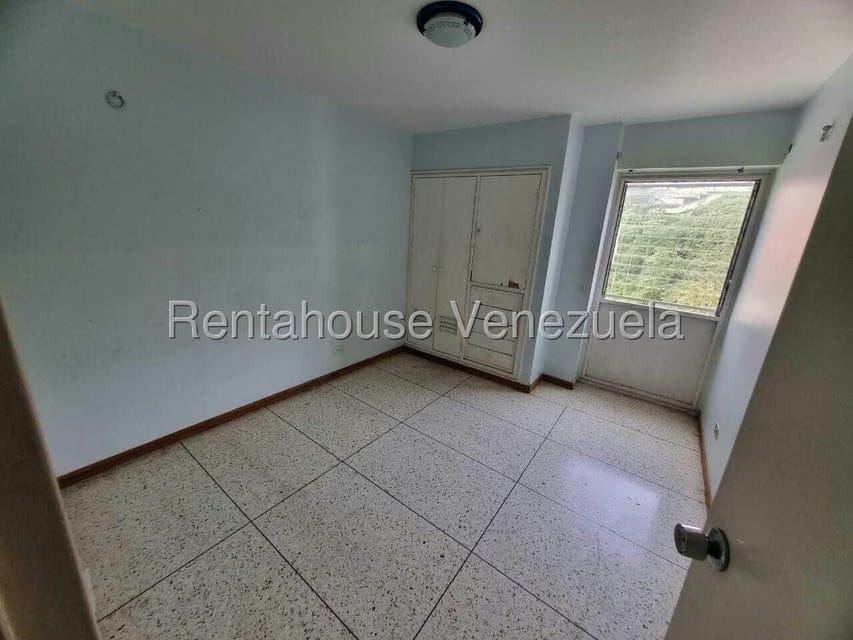 Apartamento (1 Nivel) en Venta en Colinas de Santa Monica, Distrito Metropolitano - 35