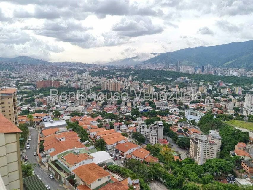 Apartamento (1 Nivel) en Venta en Colinas de Santa Monica, Distrito Metropolitano - 39