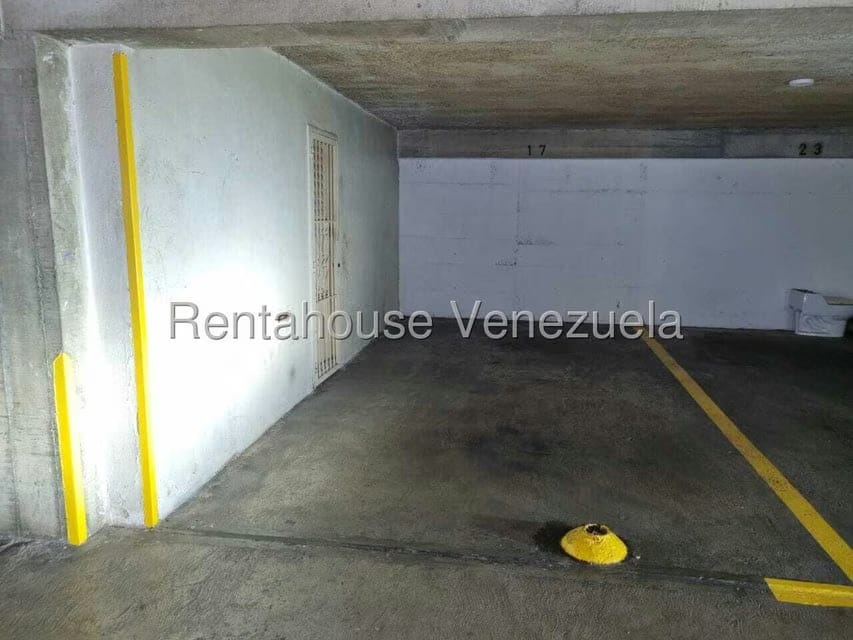 Apartamento (1 Nivel) en Venta en Colinas de Santa Monica, Distrito Metropolitano - 42
