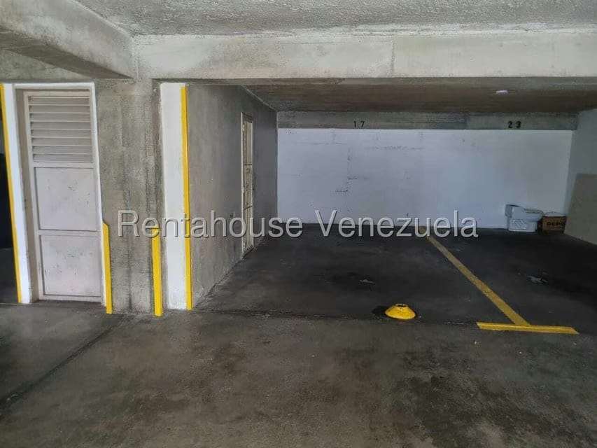 Apartamento (1 Nivel) en Venta en Colinas de Santa Monica, Distrito Metropolitano - 47