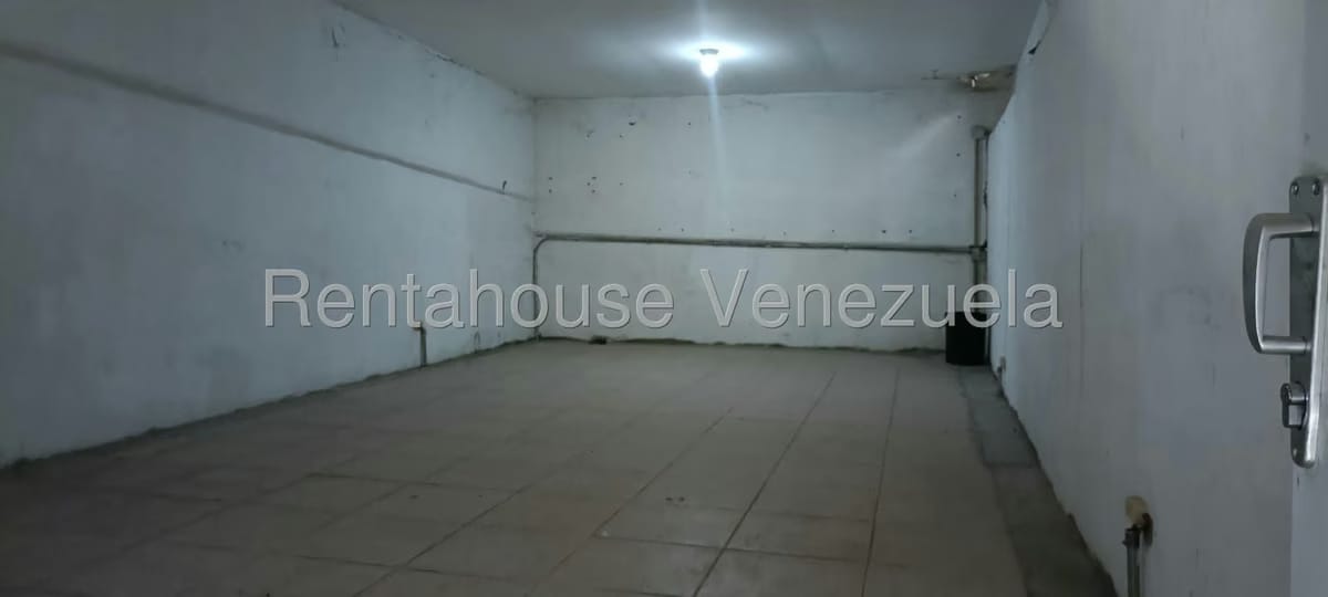 Comercial (Local Comercial) en Alquiler en Sector Sucua, Miranda - 9