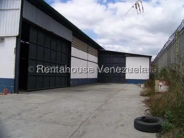 Comercial (Galpon - Deposito) en Alquiler en Alto Grande, Miranda - 4