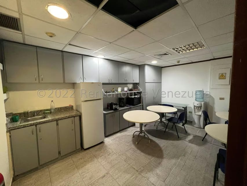 Comercial (Oficina) en Venta en Los Palos Grandes, Distrito Metropolitano - 16