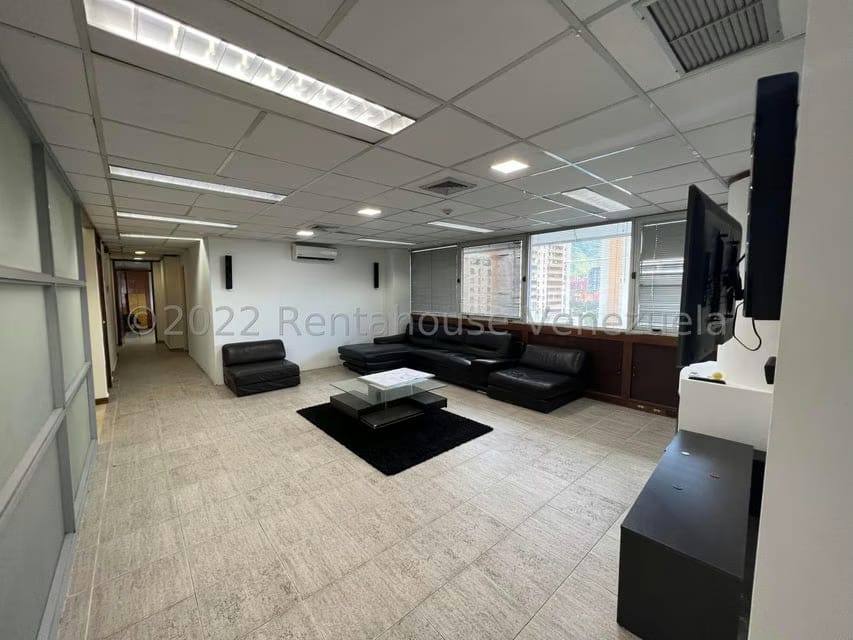Comercial (Oficina) en Venta en Los Palos Grandes, Distrito Metropolitano - 4