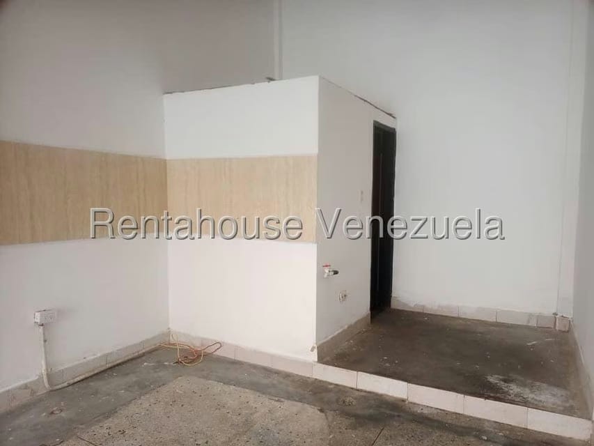 Comercial (Local Comercial) en Alquiler en Centro, Lara - 10