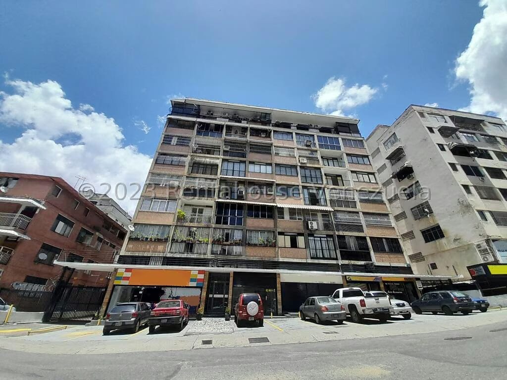 APARTAMENTO EN VENTA – ELENA MARIN NOBREGA