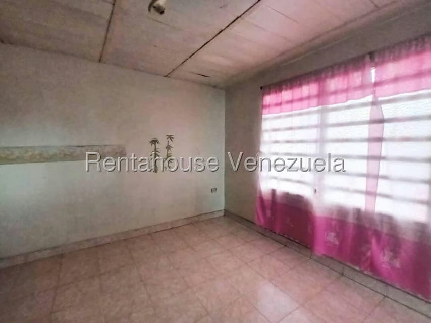 Casa (Duplex) en Venta en Zona Oeste, Lara - 22