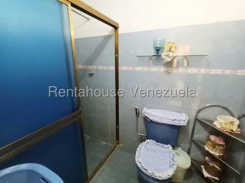 Casa (Duplex) en Venta en Zona Oeste, Lara - 24