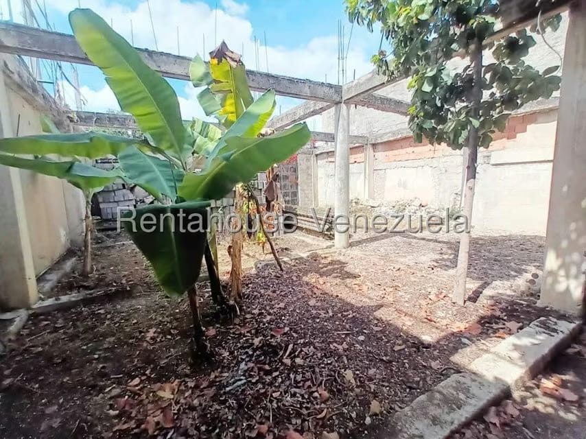 Casa (Duplex) en Venta en Zona Oeste, Lara - 31