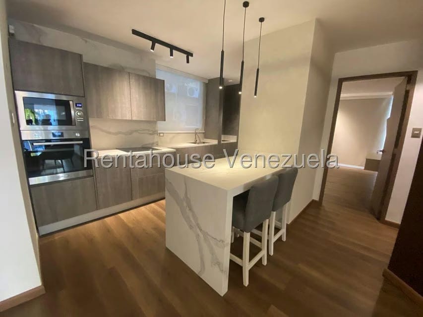 Apartamento (1 Nivel) en Venta en Los Palos Grandes, Distrito Metropolitano - 8