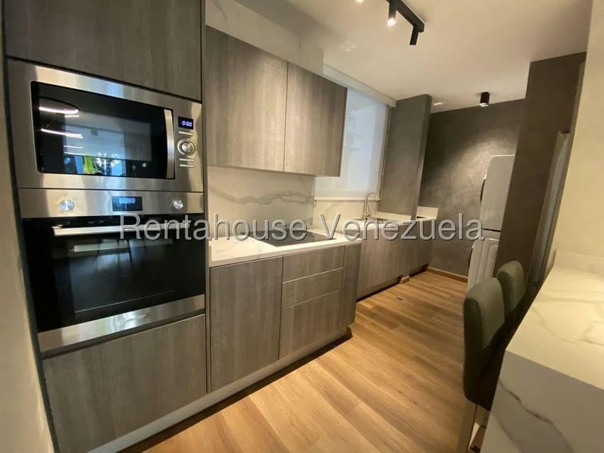 Apartamento (1 Nivel) en Venta en Los Palos Grandes, Distrito Metropolitano - 9