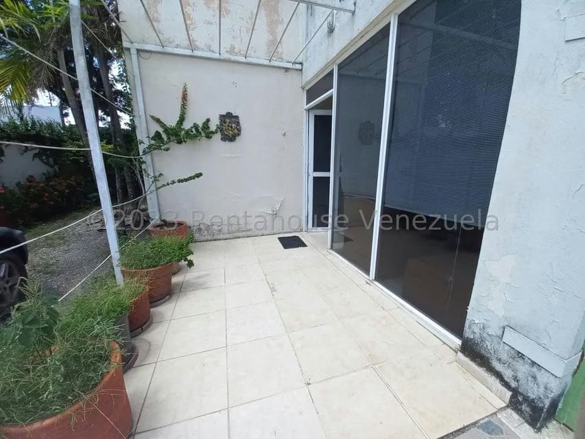 Casa (1 Nivel) en Venta en Villa Contemporanea, Portuguesa - 2