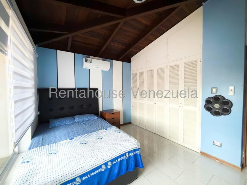 Casa (Multipes Niveles) en Venta en Cumbres de Curumo, Distrito Metropolitano - 25