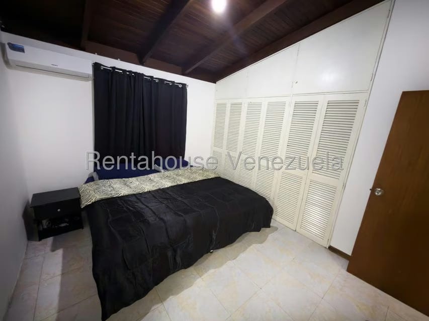 Casa (Multipes Niveles) en Venta en Cumbres de Curumo, Distrito Metropolitano - 32