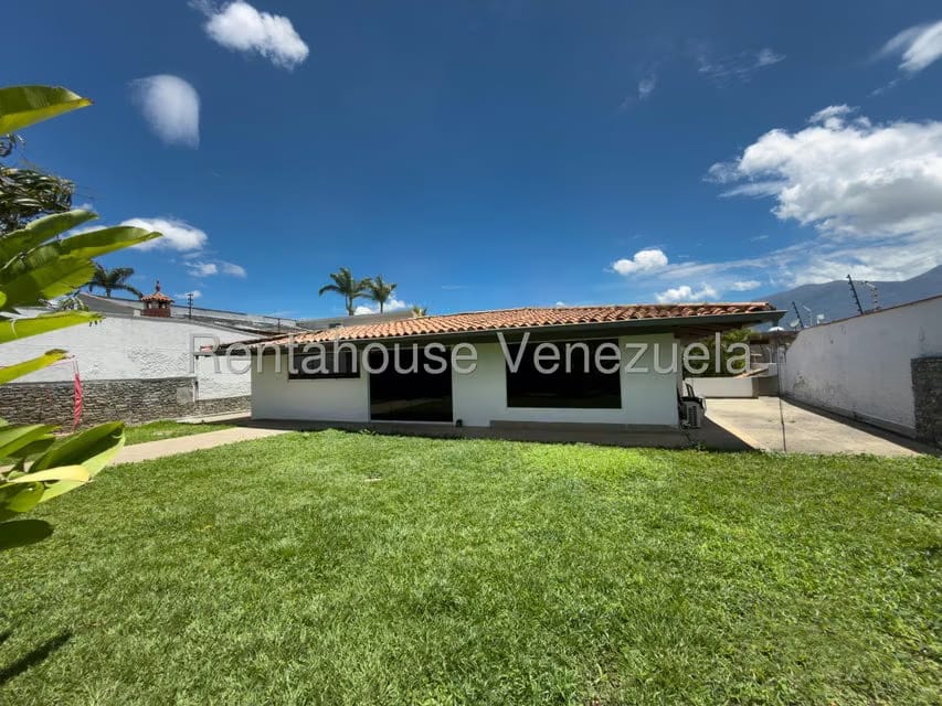 Casa (Multipes Niveles) en Venta en Cumbres de Curumo, Distrito Metropolitano - 39