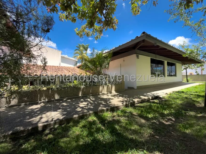 Casa (Multipes Niveles) en Venta en Cumbres de Curumo, Distrito Metropolitano - 54