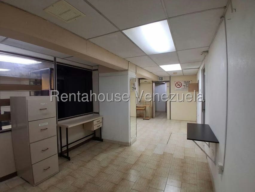 Comercial (Oficina) en Alquiler en Centro, Lara - 17