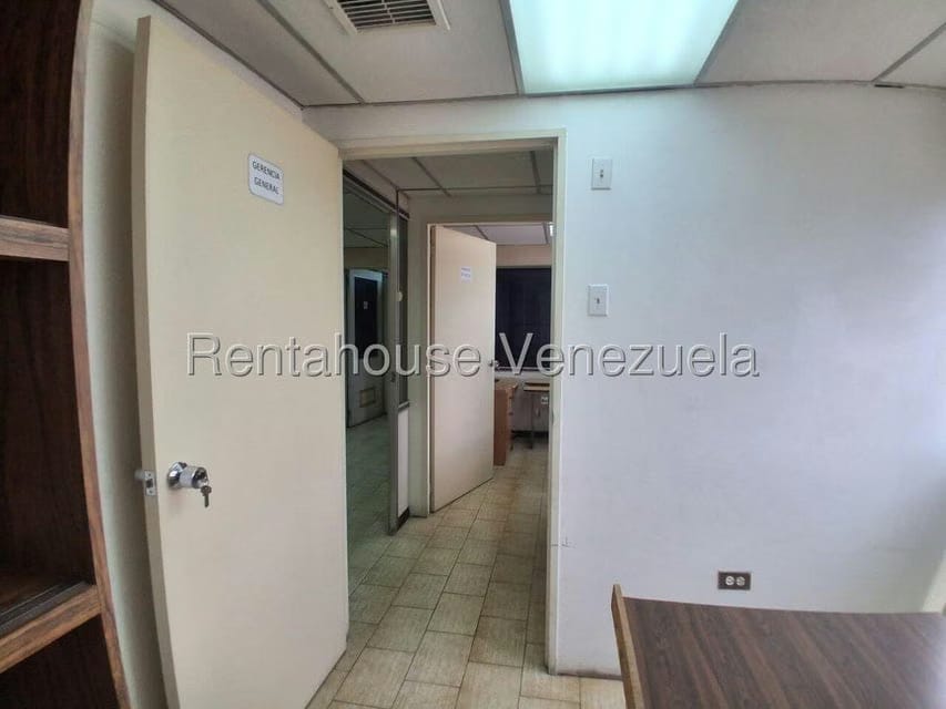 Comercial (Oficina) en Alquiler en Centro, Lara - 21