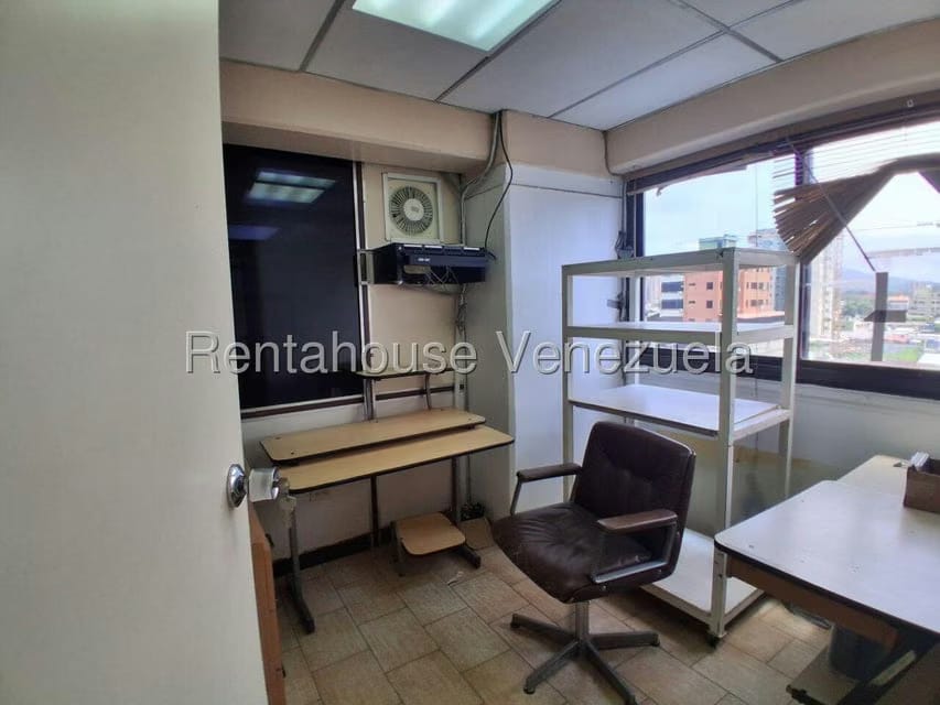 Comercial (Oficina) en Alquiler en Centro, Lara - 25