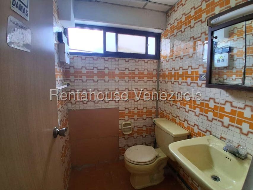 Comercial (Oficina) en Alquiler en Centro, Lara - 27