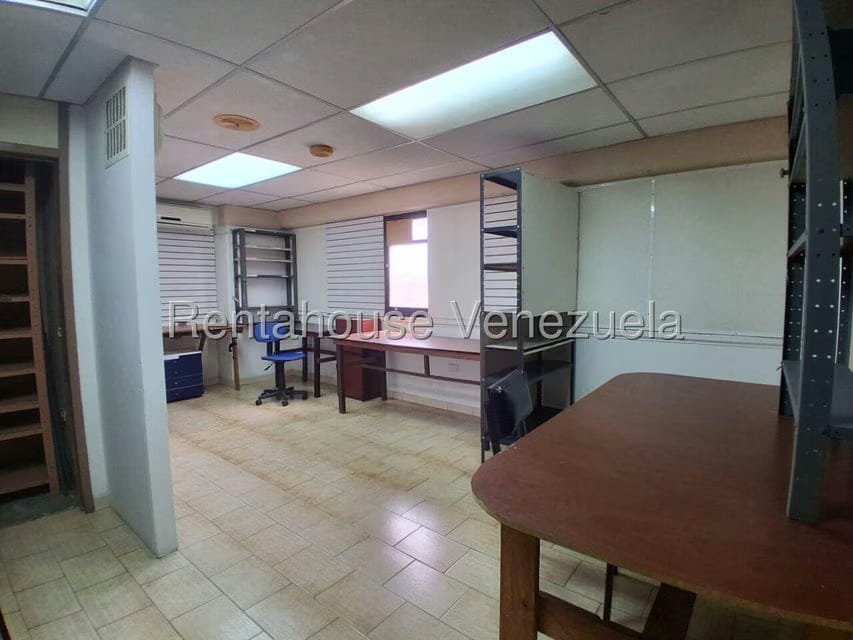 Comercial (Oficina) en Alquiler en Centro, Lara - 30