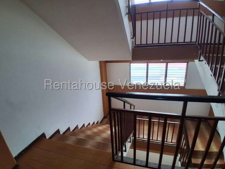 Comercial (Oficina) en Alquiler en Centro, Lara - 4