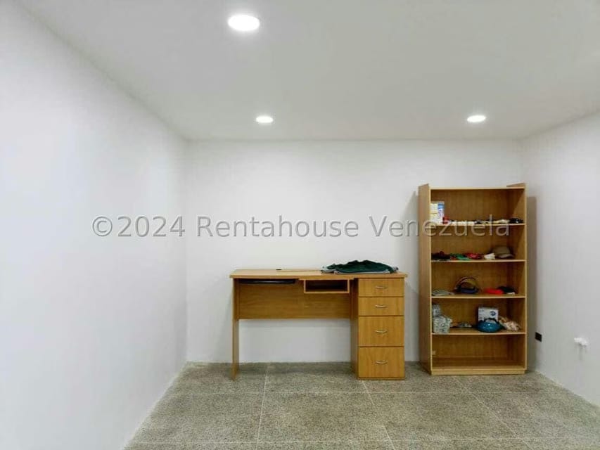 Comercial (Edificio) en Venta en Del Este, Lara - 11