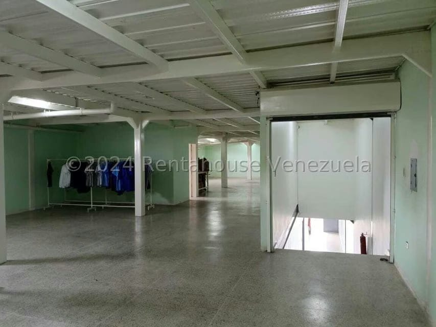 Comercial (Edificio) en Venta en Del Este, Lara - 19