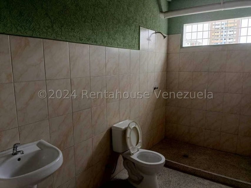 Comercial (Edificio) en Venta en Del Este, Lara - 21