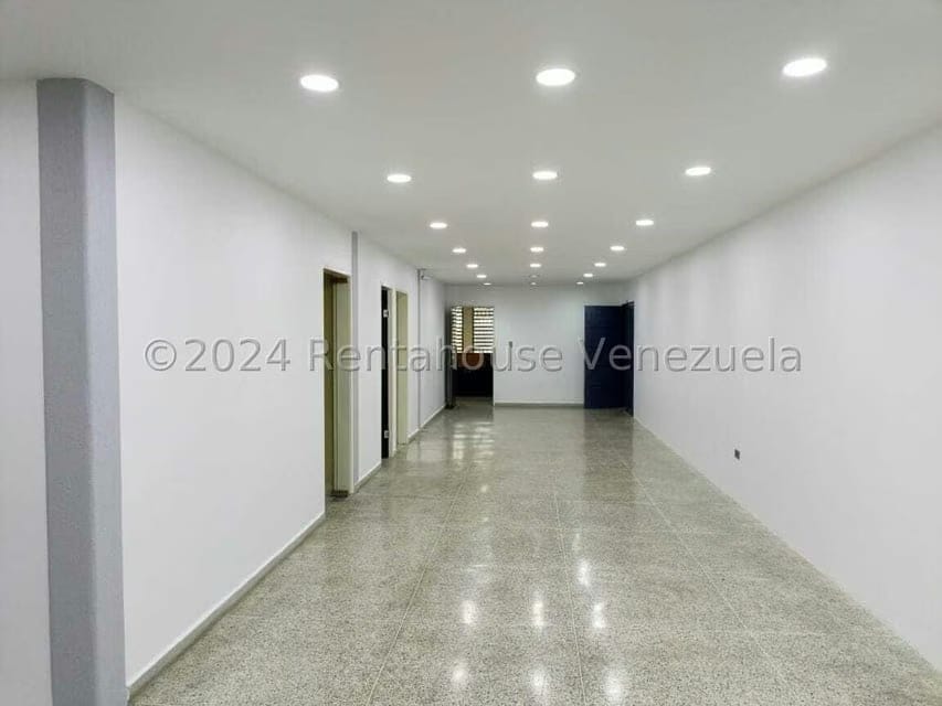 Comercial (Edificio) en Venta en Del Este, Lara - 6