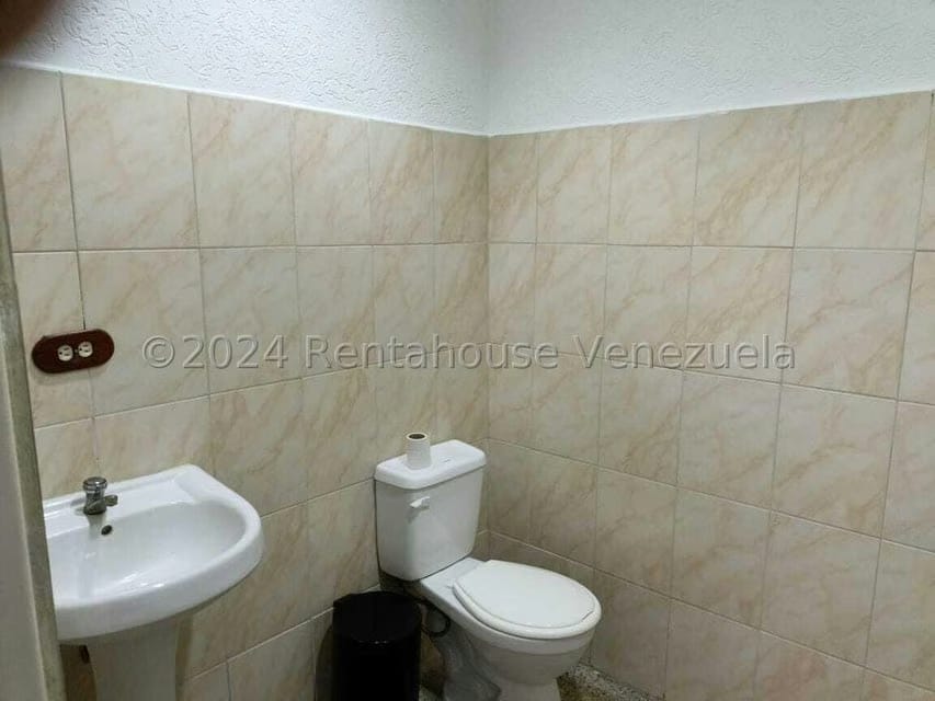 Comercial (Edificio) en Venta en Del Este, Lara - 8