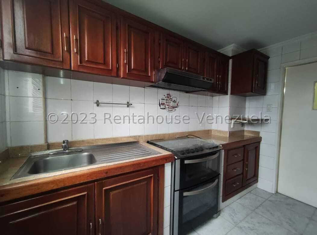23-30810 Vende Apartamento en Los Aceitunos.Karem - 3