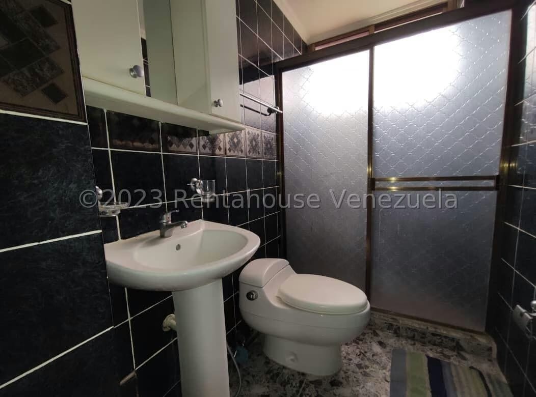 23-30810 Vende Apartamento en Los Aceitunos.Karem - 10