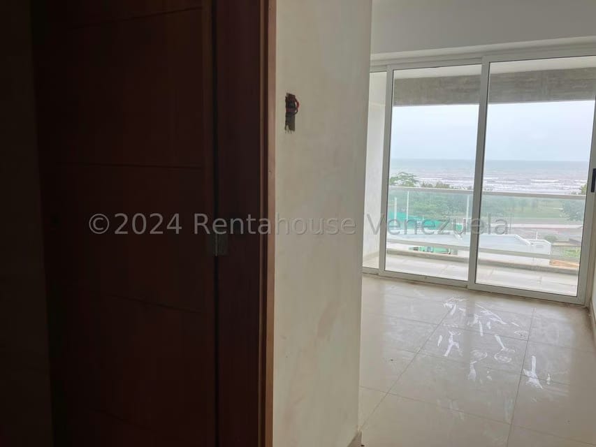 Apartamento (1 Nivel) en Venta en Agua Sal, Miranda - 4