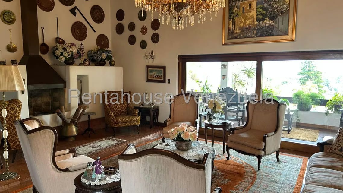 Casa (Multipes Niveles) en Venta en Cumbres de Curumo, Distrito Metropolitano - 11
