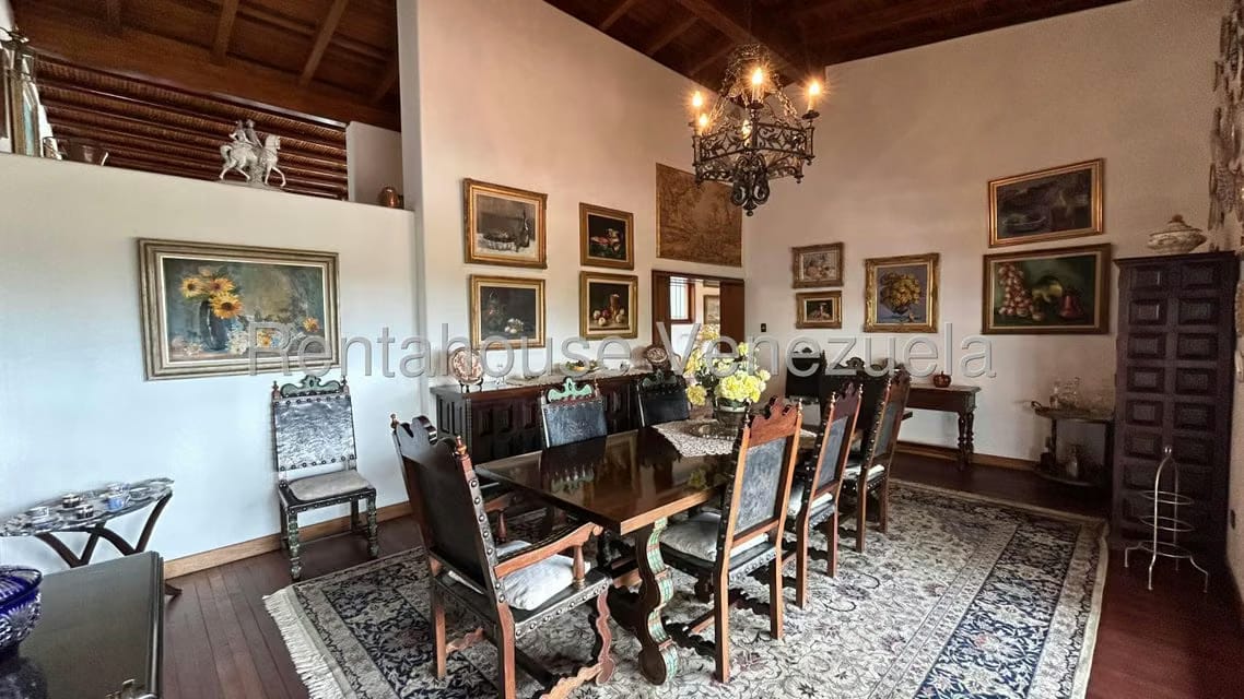 Casa (Multipes Niveles) en Venta en Cumbres de Curumo, Distrito Metropolitano - 15
