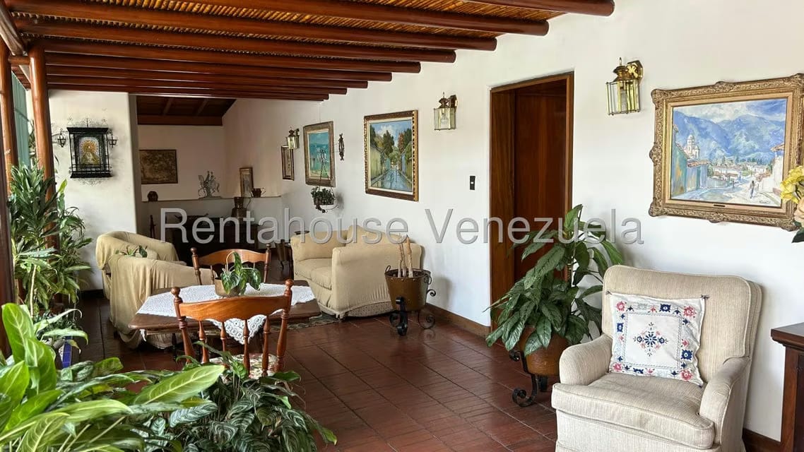 Casa (Multipes Niveles) en Venta en Cumbres de Curumo, Distrito Metropolitano - 19