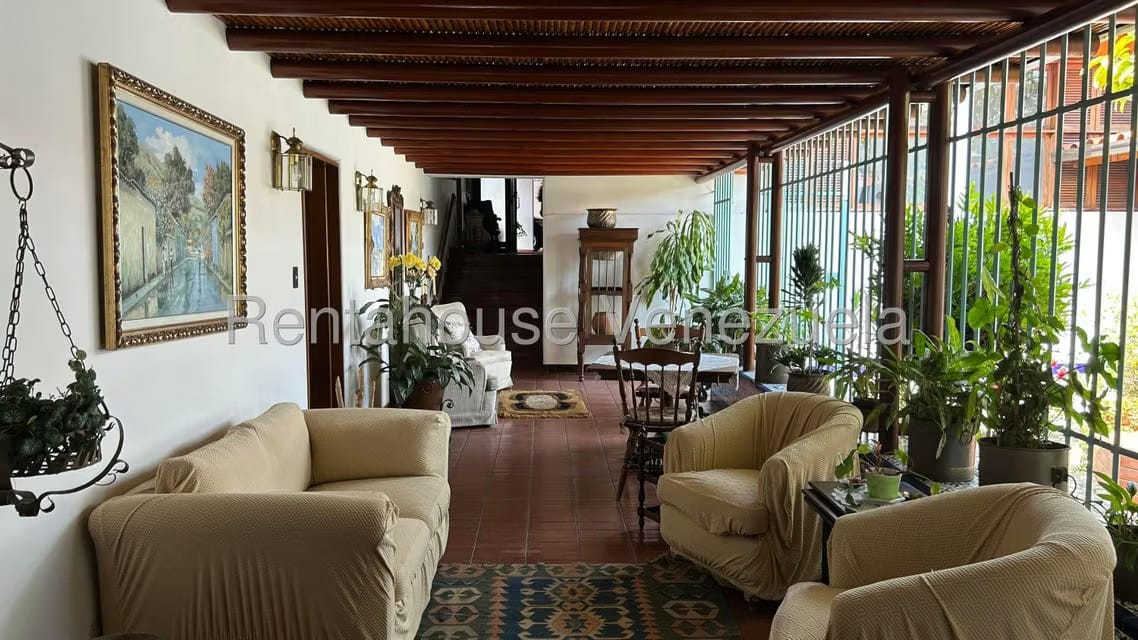 Casa (Multipes Niveles) en Venta en Cumbres de Curumo, Distrito Metropolitano - 32